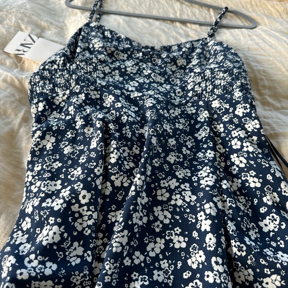 Zara Navy Floral Midi Dress - NWT - Size Large - Picture 2 of 2